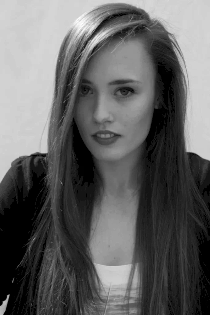Anuschka_Socher_Headshot2015-Sm-683x1024